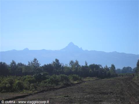 ...MONTE KENYA...