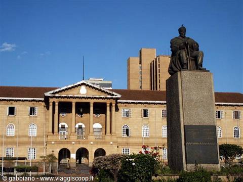piazza Kenyatta