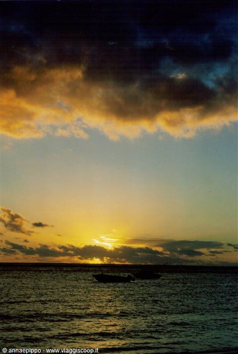 TRAMONTO A MAURITIUS
