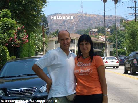 LA FAMOSA HOLLYWOOD SIGN