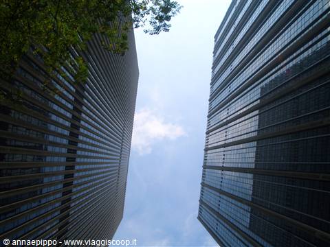 ROCKFELLER CENTER