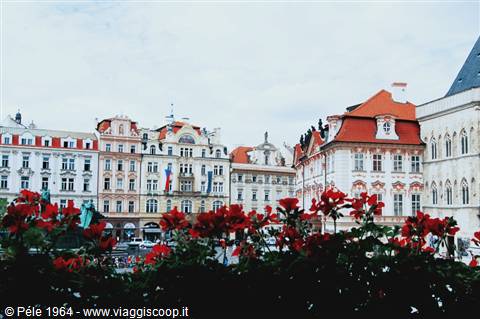 Piazza Jan Hus nella città vecchia (Staré Mesto)
