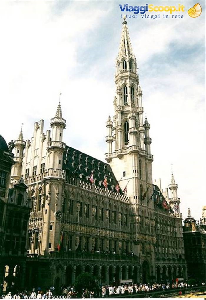  Hotel de ville