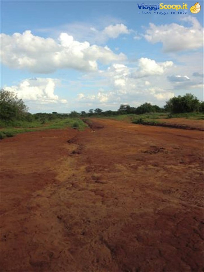 LA TERRA ROSSA DELLO TSAVO EST