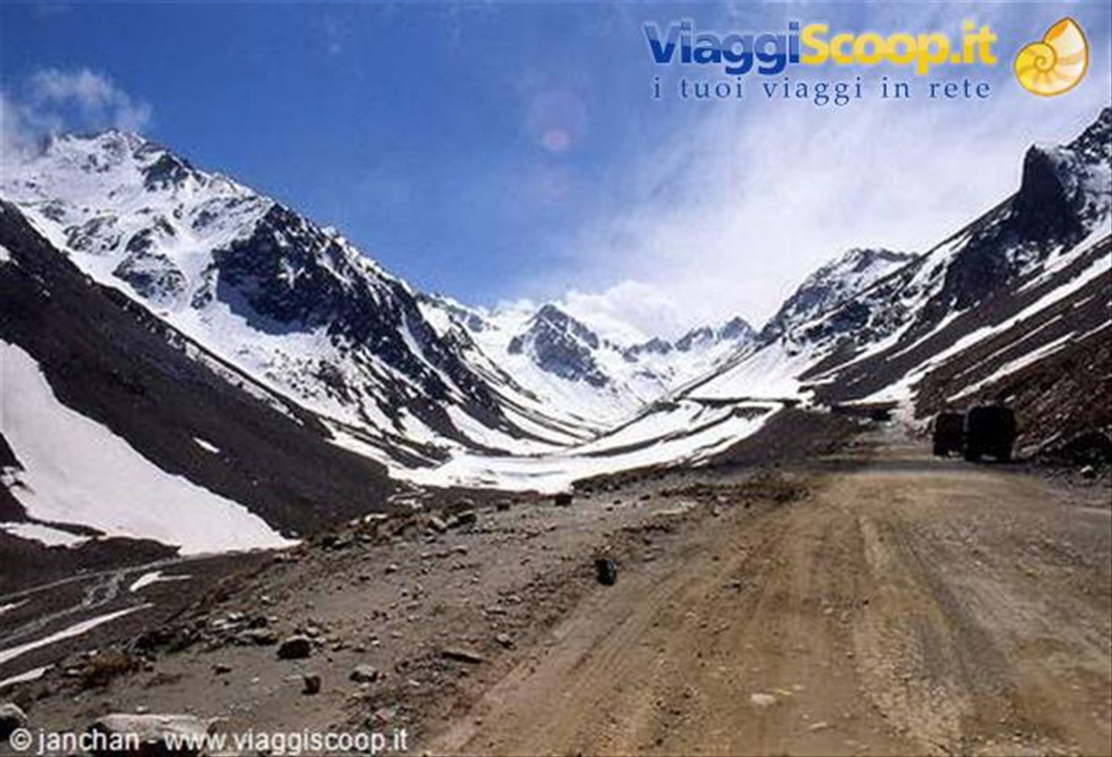 Passo del Salang (3800 mslm) sulla catena dell'Hindukush, la strada che porta a Mazar-e-Sharif