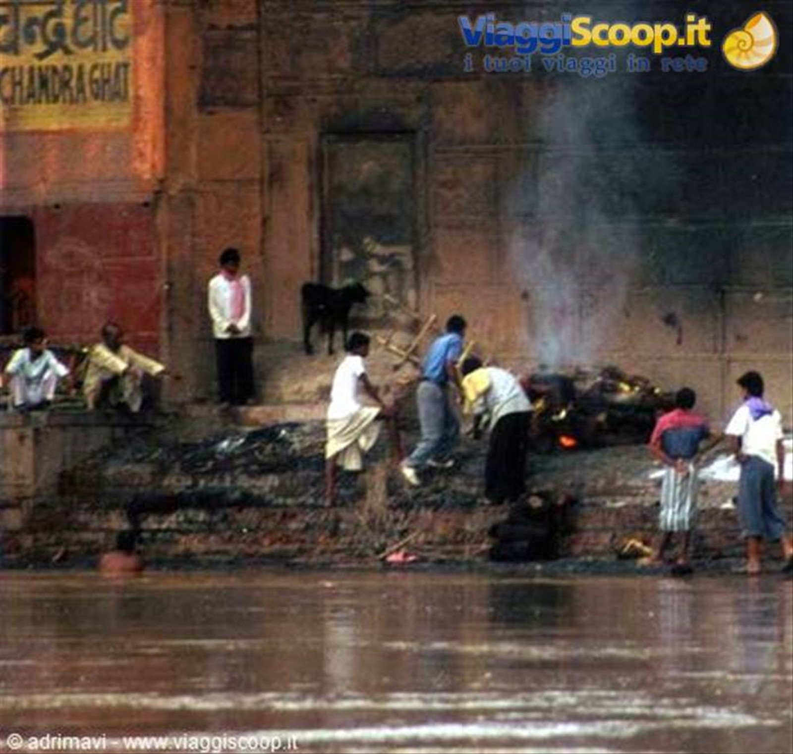 cremazione ghat di Harishchandra - Varanasi