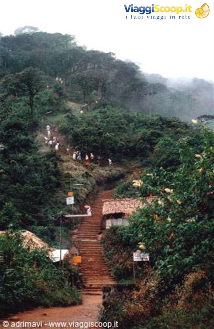 Adam's Peack - inizio della rampa di scalini