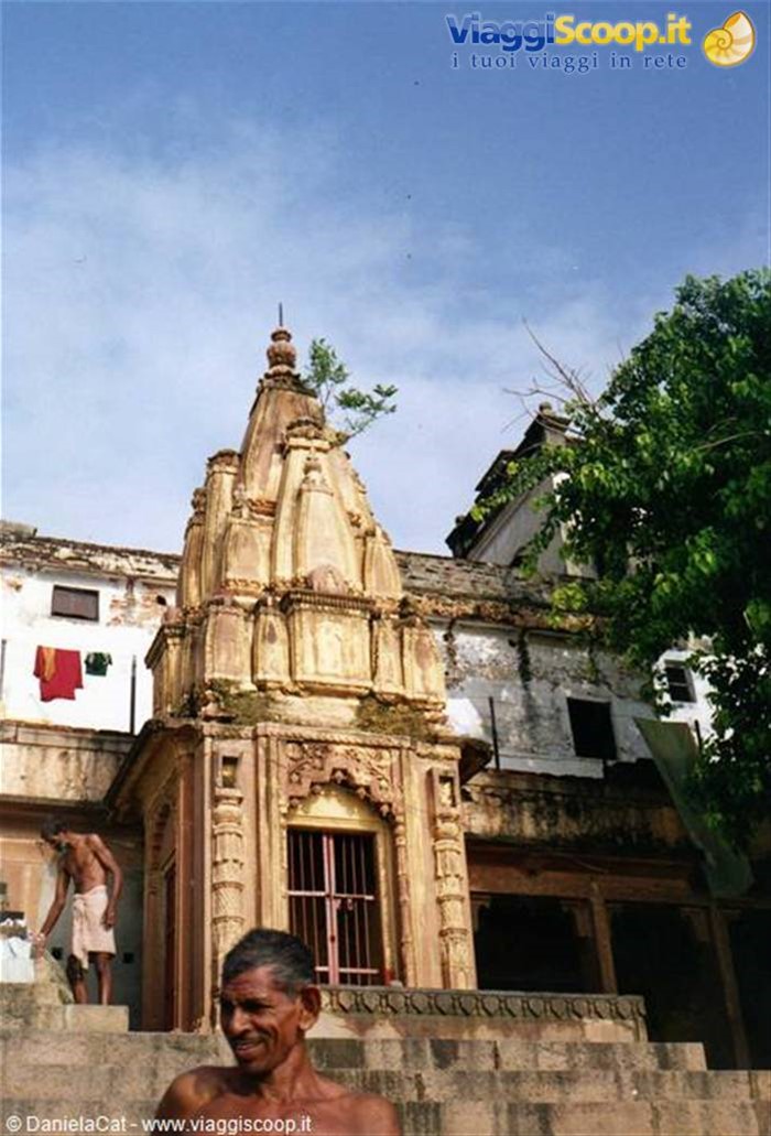 Stupa al suo posto