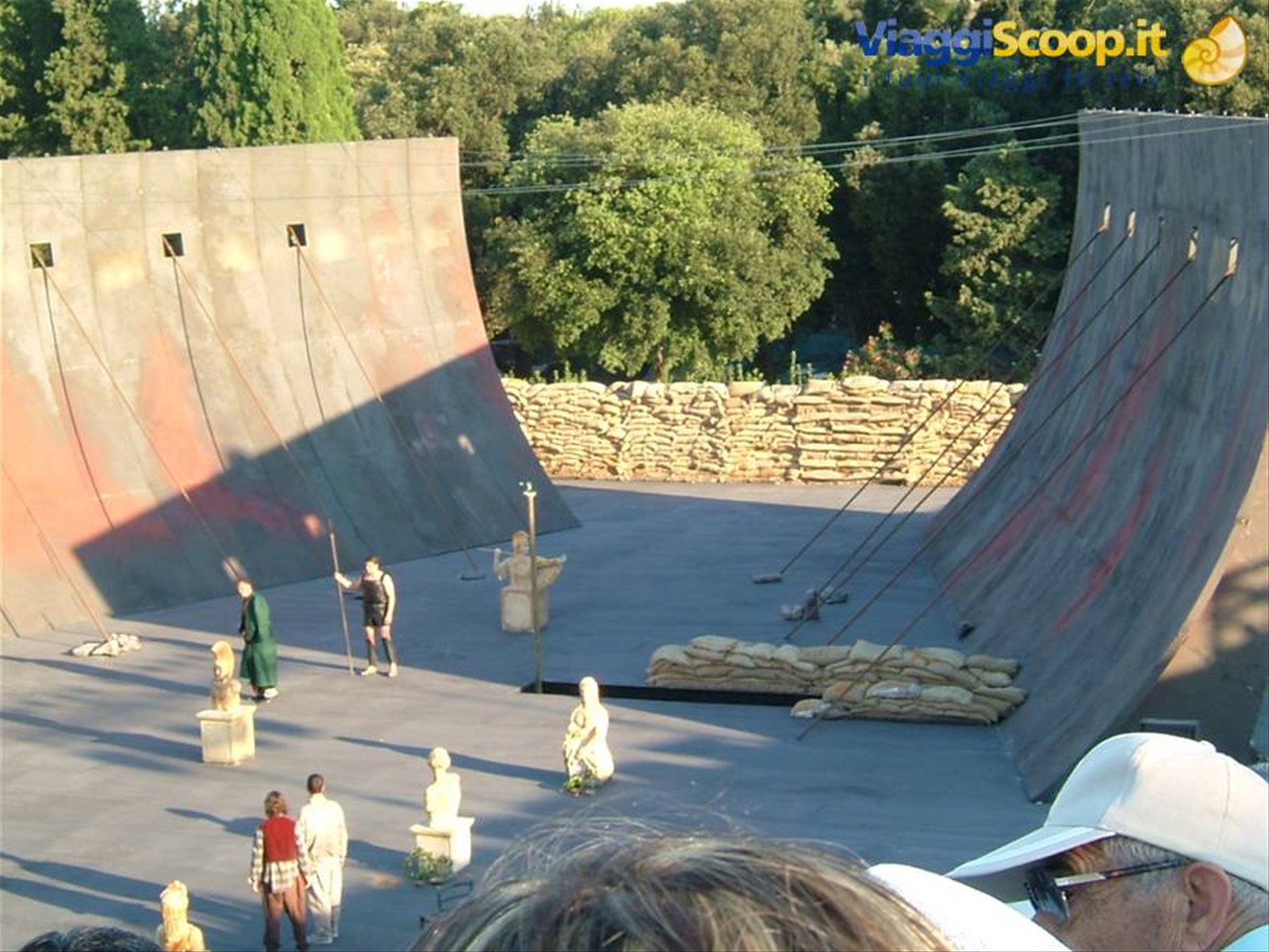 Rappresentazione della tragedia "Sette contro Tebe" nel teatro greco