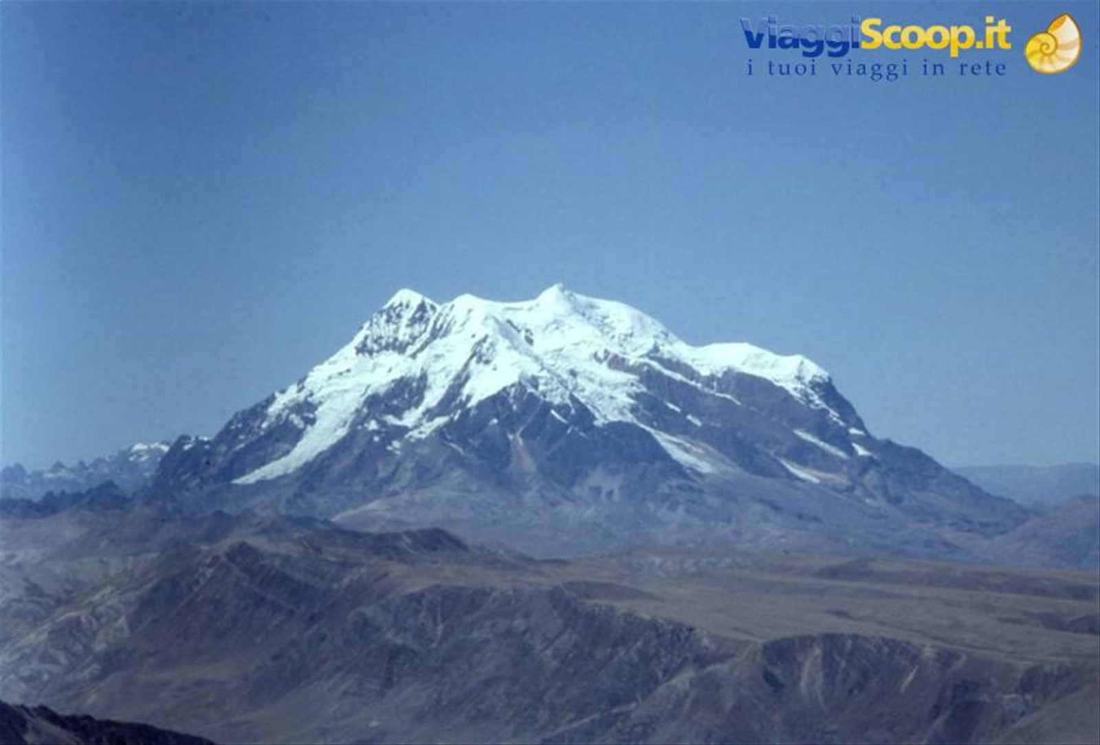 L'ILLIMANI DAL GHIACCIAIO CHACALTAYA