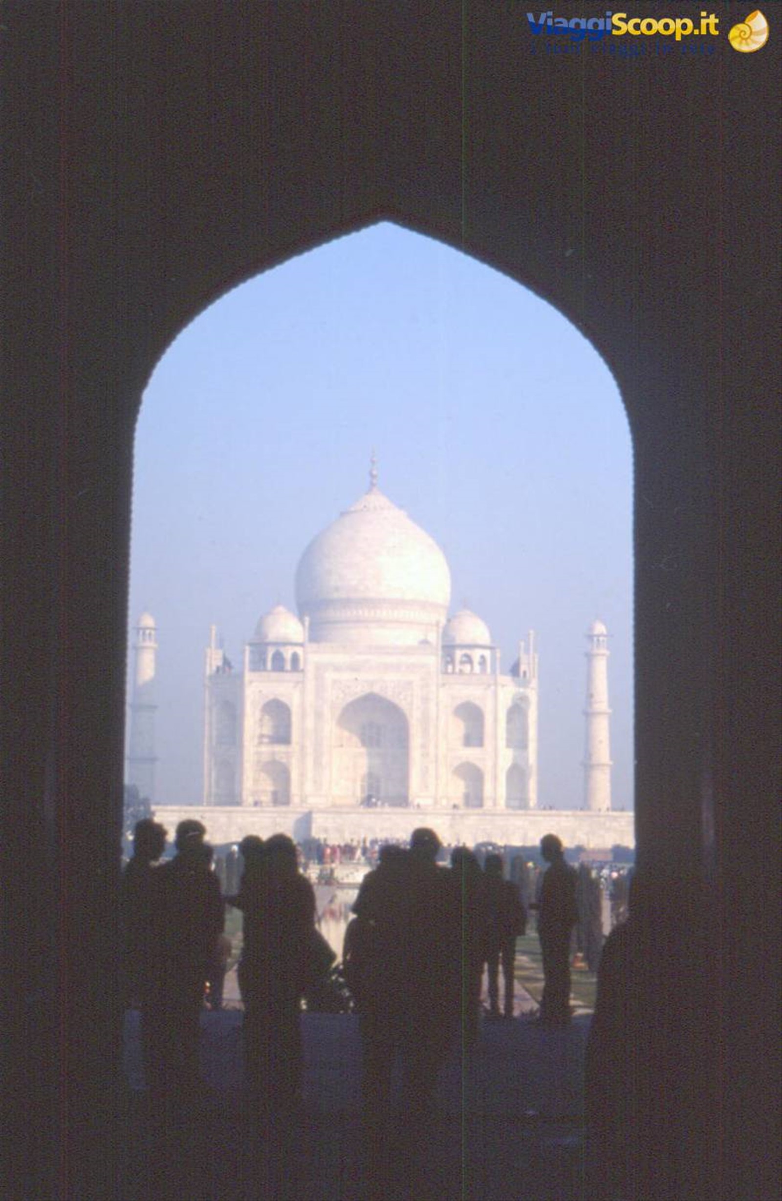 AGRA - TAJ MAHAL