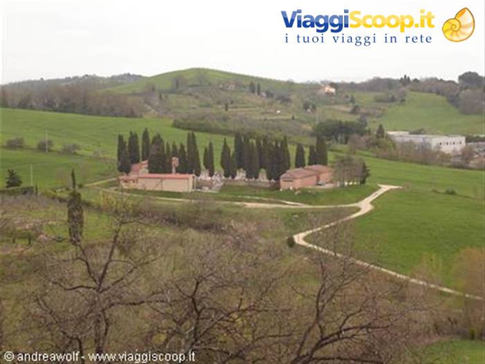 Il piccolo cimitero di Trequanda