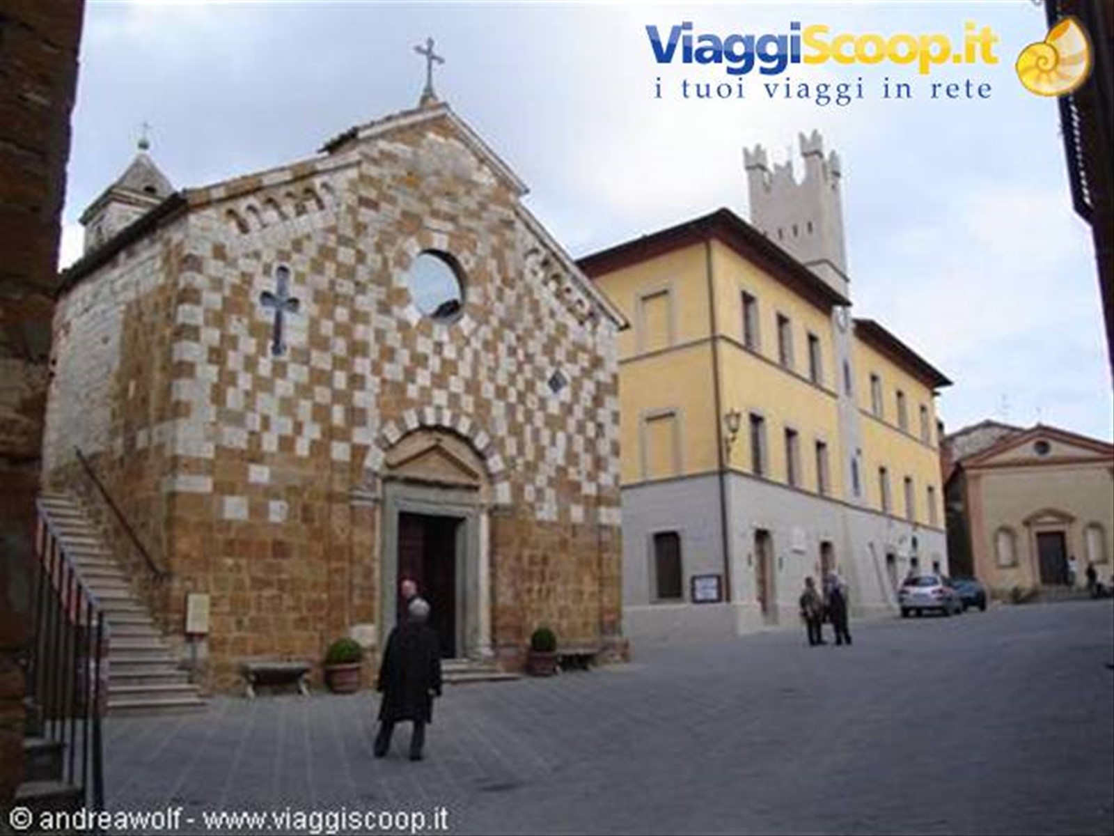 La piazza del borgo medievale di Trequanda
