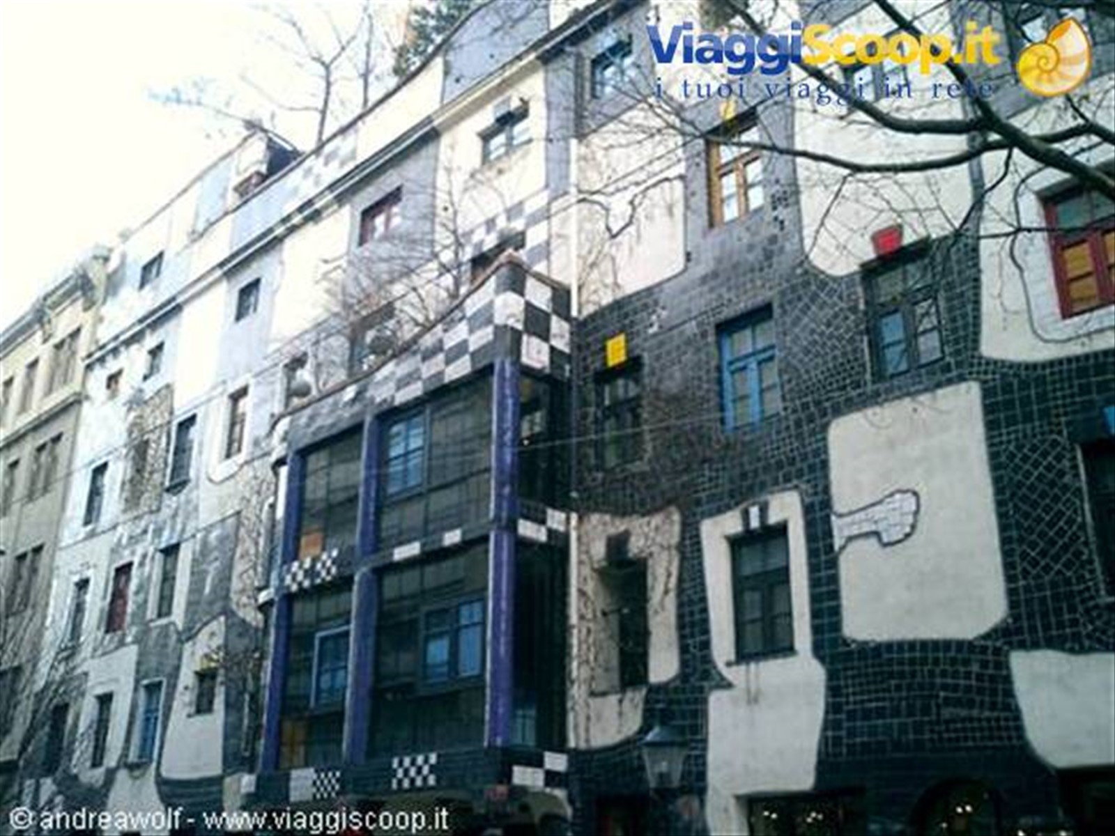 Gli strani palazzi realizzati dall'eccentrico Hundertwasser