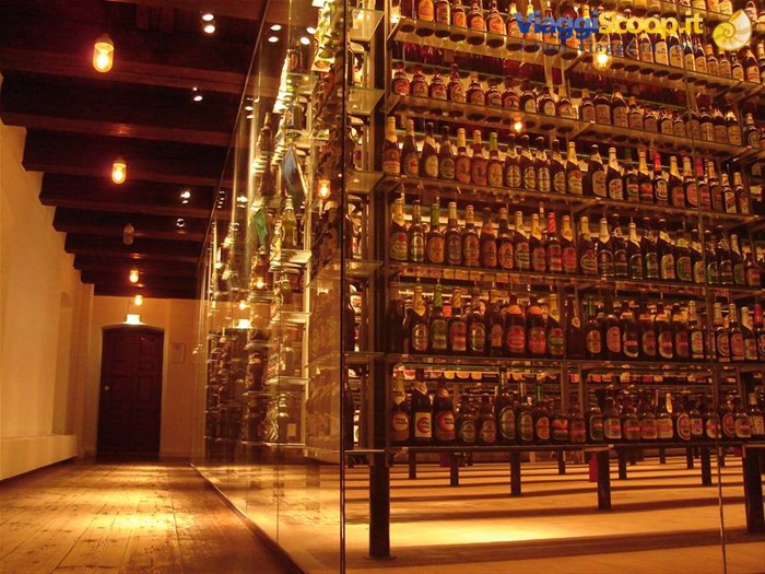Collezione di birre nel museo Carlsberg