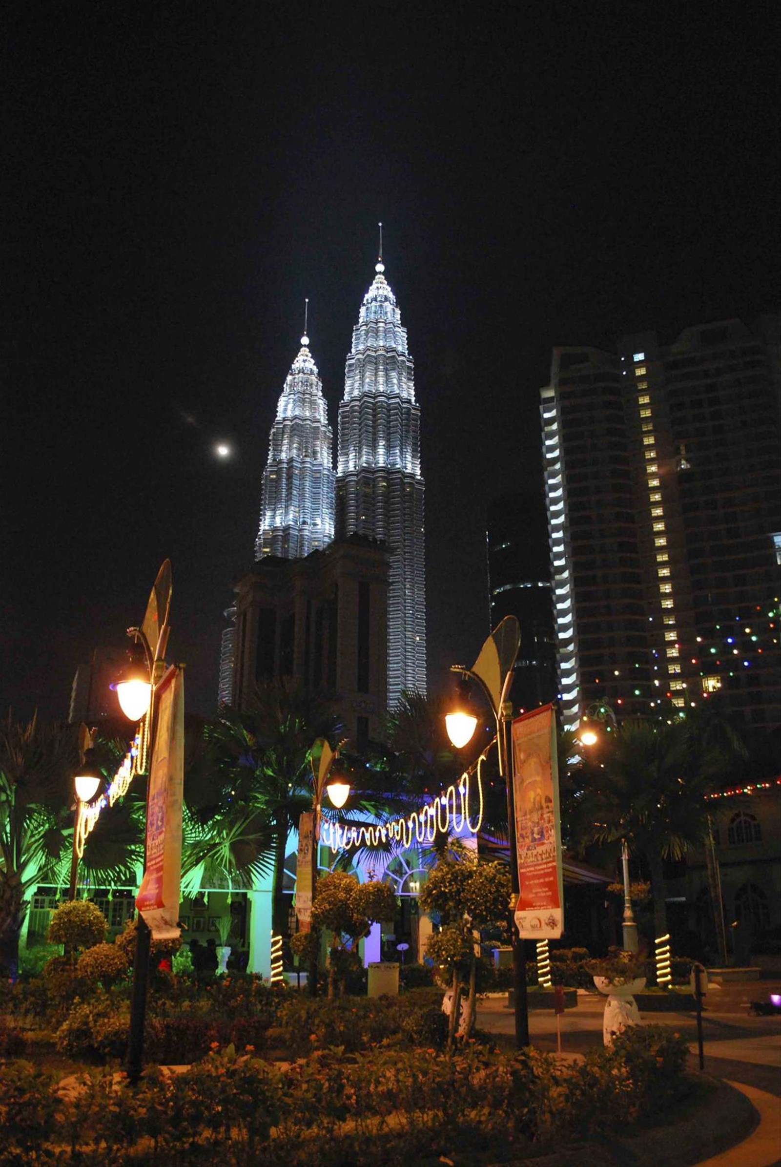 Le Petronas dall'ufficio del turismo