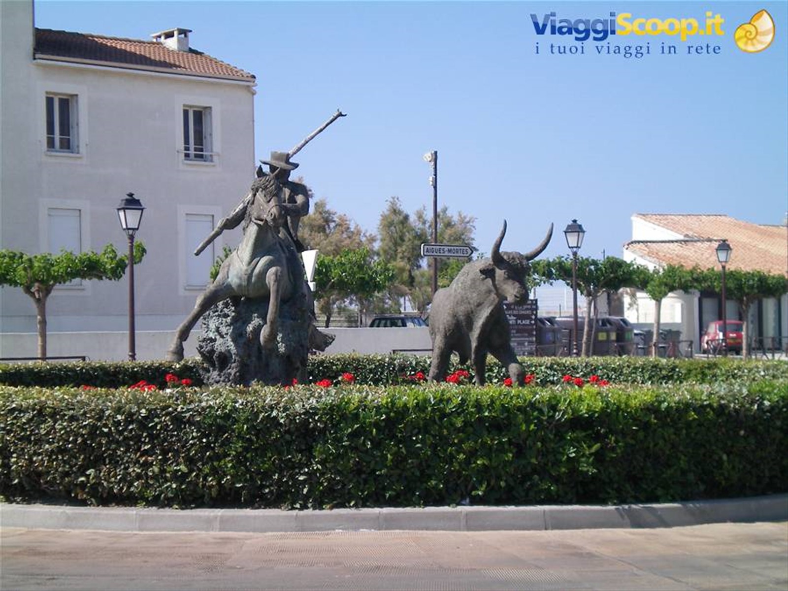 monumento di S.Marie de la Mer