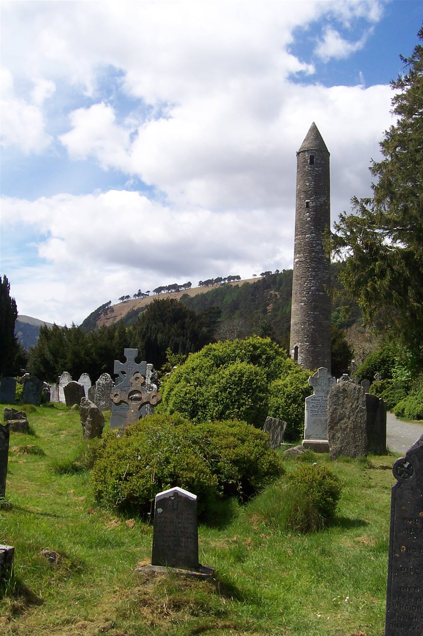 GLENDALOUGH
