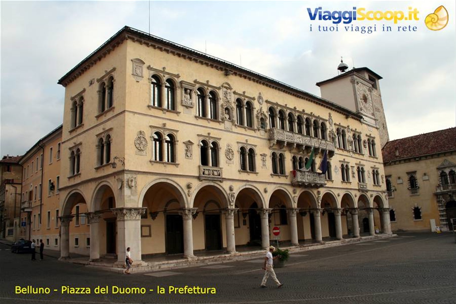Belluno - Piazza del Duomo - La Prefettura
