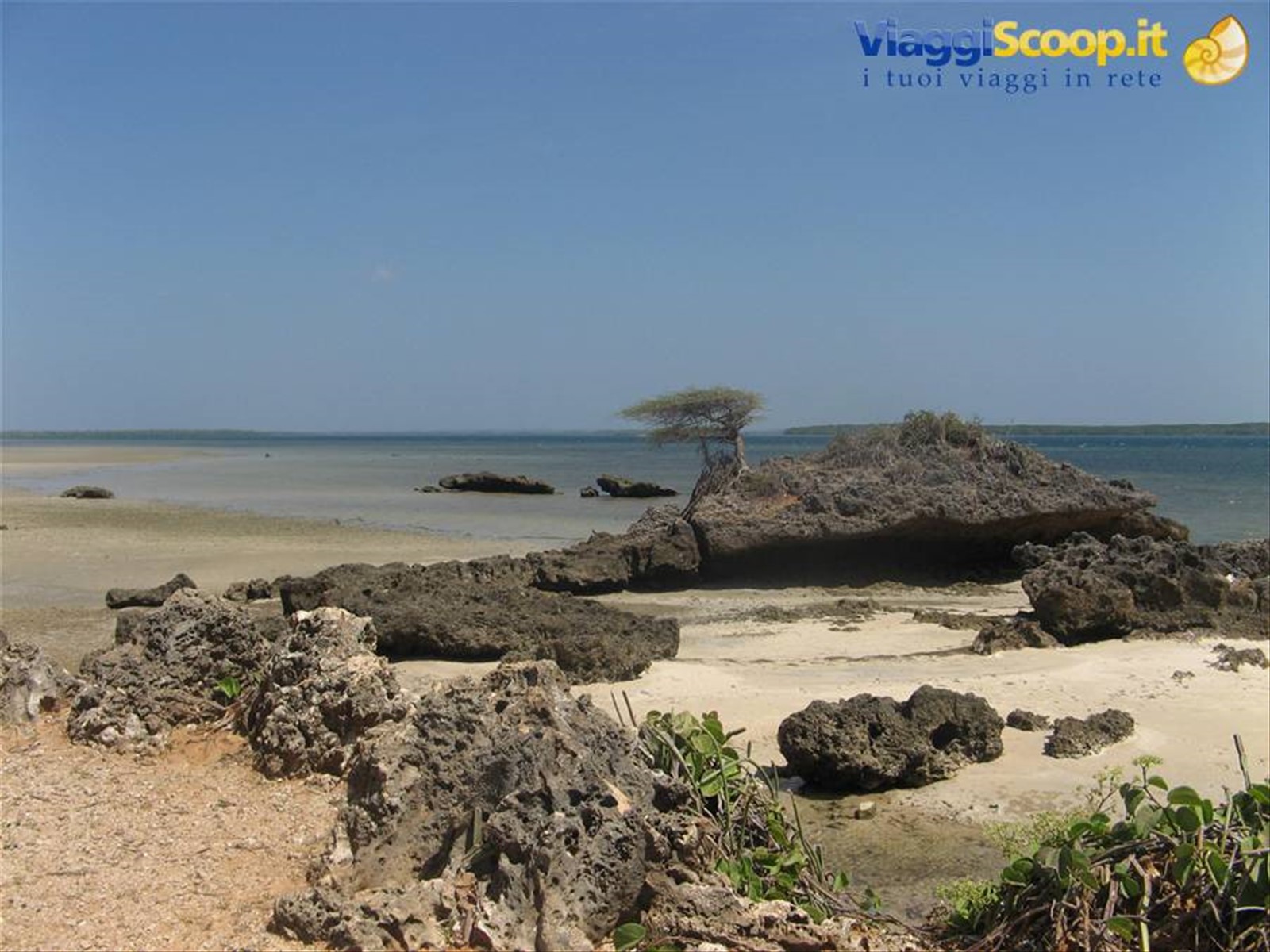 la spiaggia di Ndau...