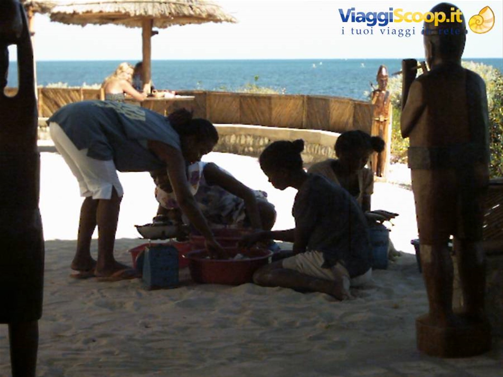 Donne Vezo che vendono il pesce a Ifaty