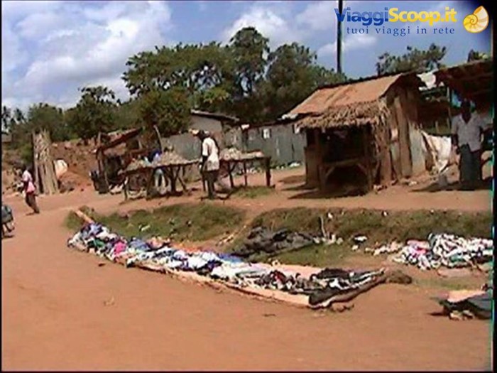 Kilifi: mercato del pesce essiccato al sole