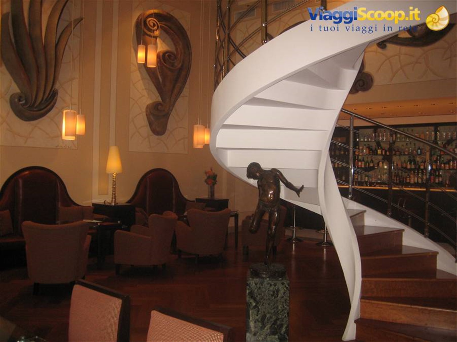 Piano Bar