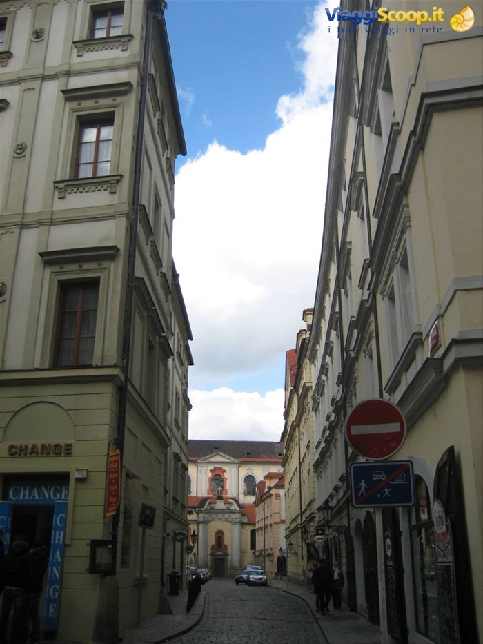 Divieto di transito