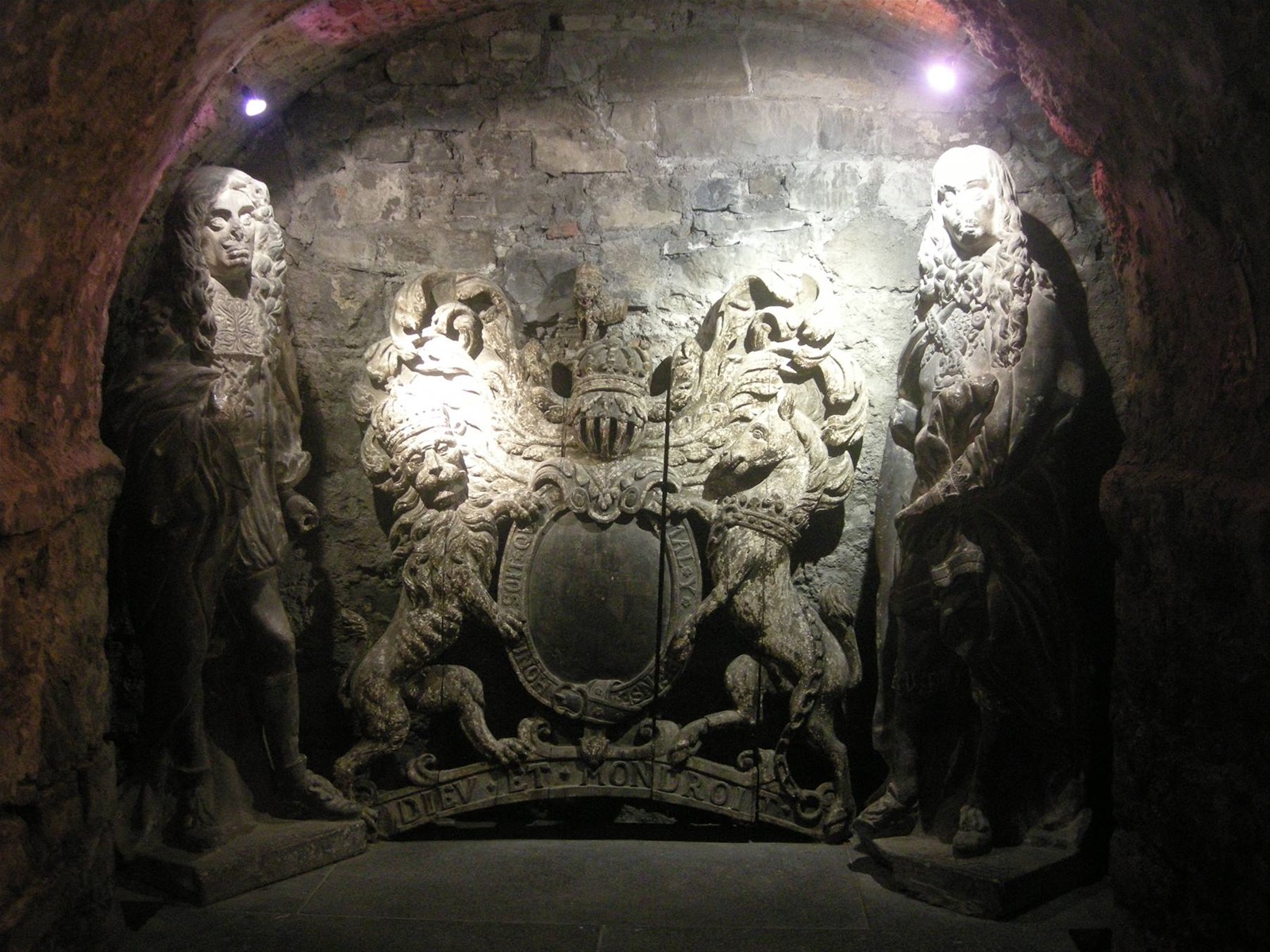 Christ Church Cathedral all'interno della cripta