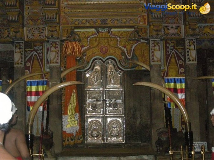 Kandy - tempio dov’è conservato il dente del Buddha