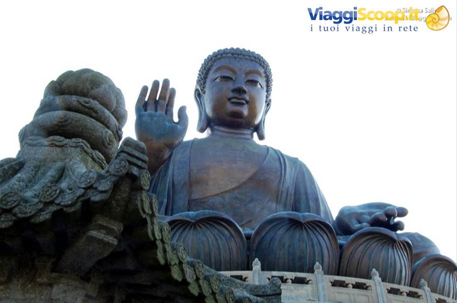 buddha seduto