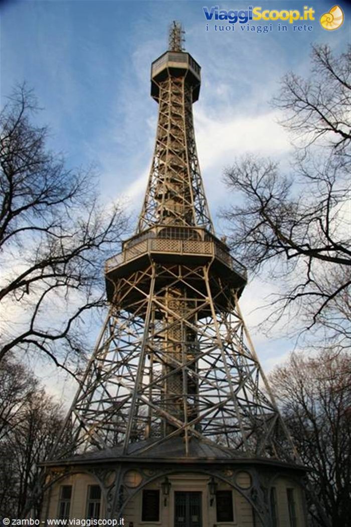 Torre di Praga o Tour Eiffel??