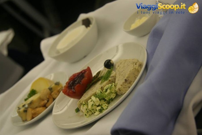 Che fortuna!!!  Dirottati in Business Class