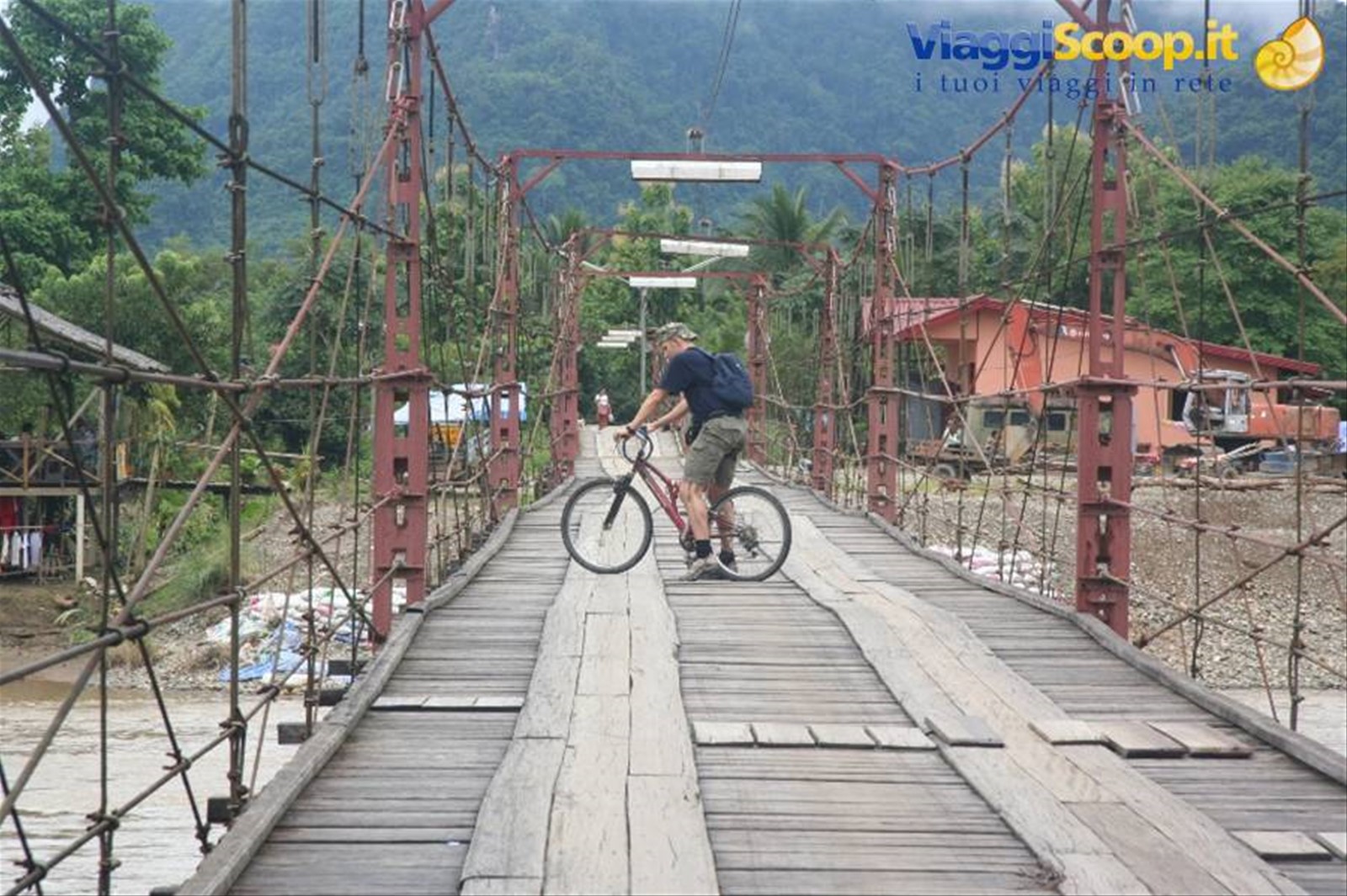 Vang Vieng - Per risaie in Bici