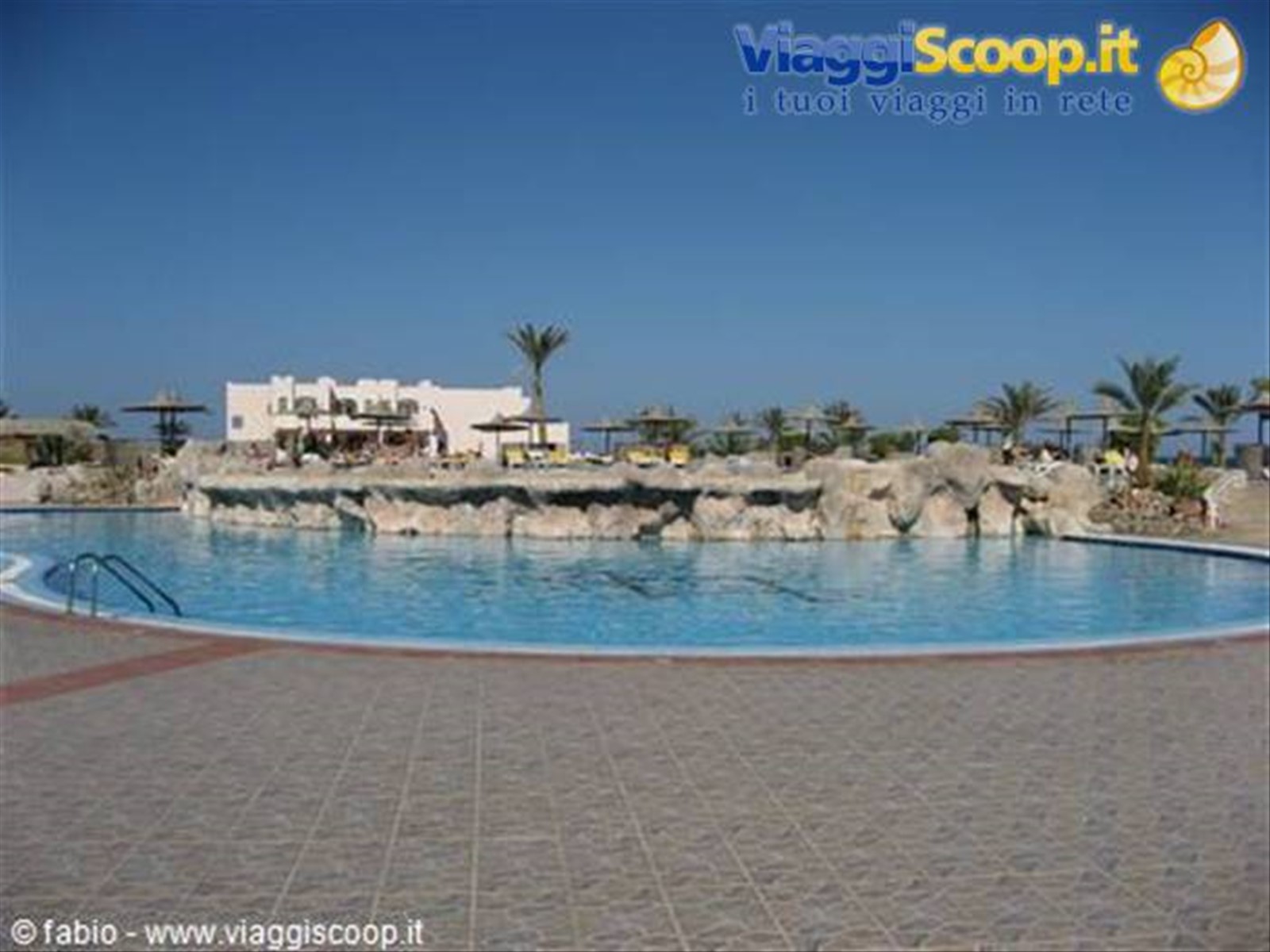 piscina al veraclub elphistone
