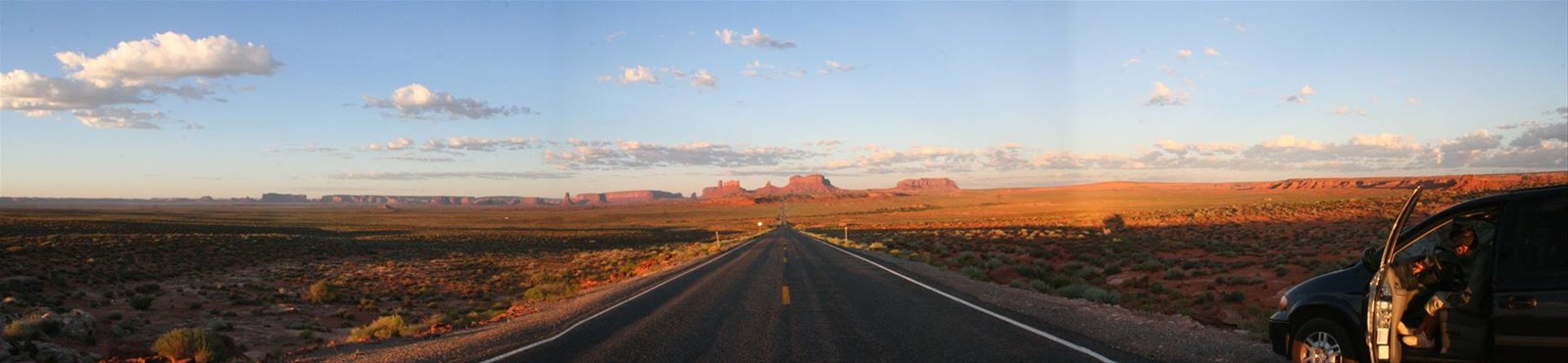 foto panoramica della monument valley