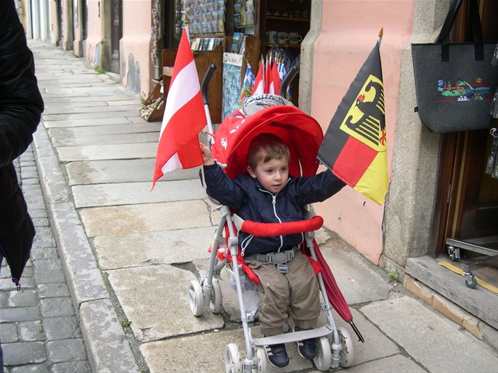 FEDERICO . . . IL MIO PRIMO BELLISSIMO HOMEEXCHANGE MI HA PORTATO IN GERMANIA E AUSTRIA