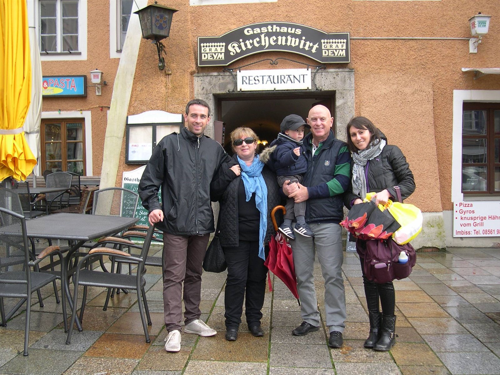 CENA A PFARRIKIRCHEN
