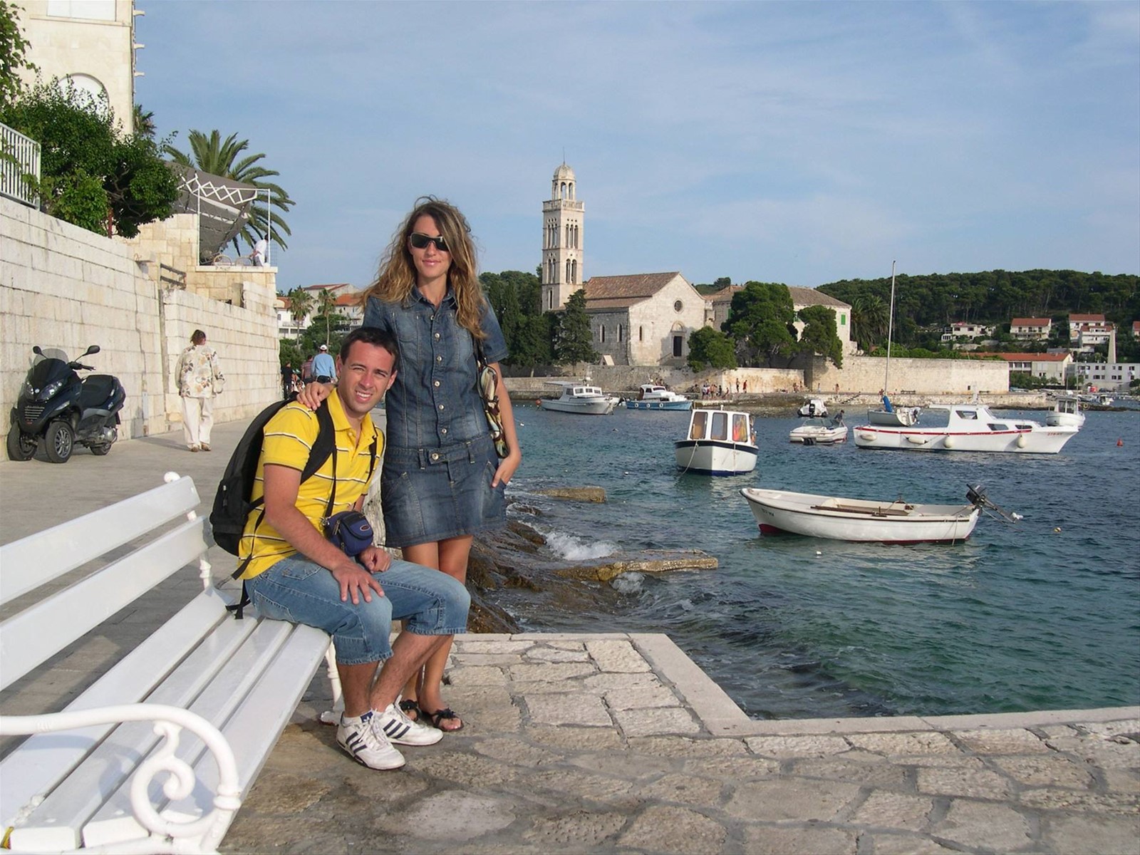 NOI DUE, E SULLO SFONDO HVAR