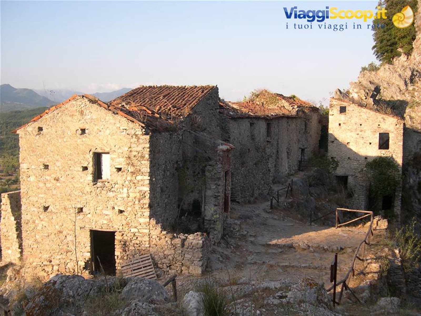 IL BORGO DI SAN SEVERINO