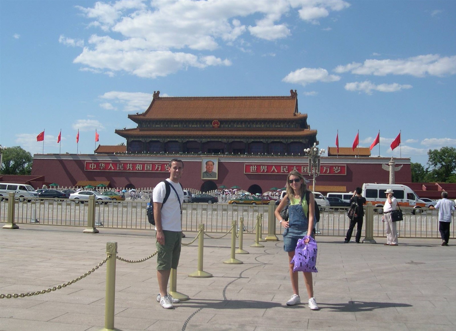 CLAUDIO E VALENTINA A PIAZZA TIAN'ANMEN