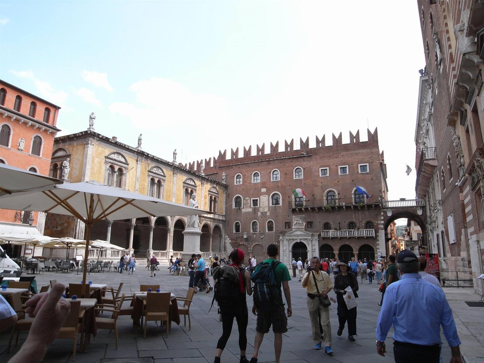 VERONA - PIAZZA DEI SIGNORI