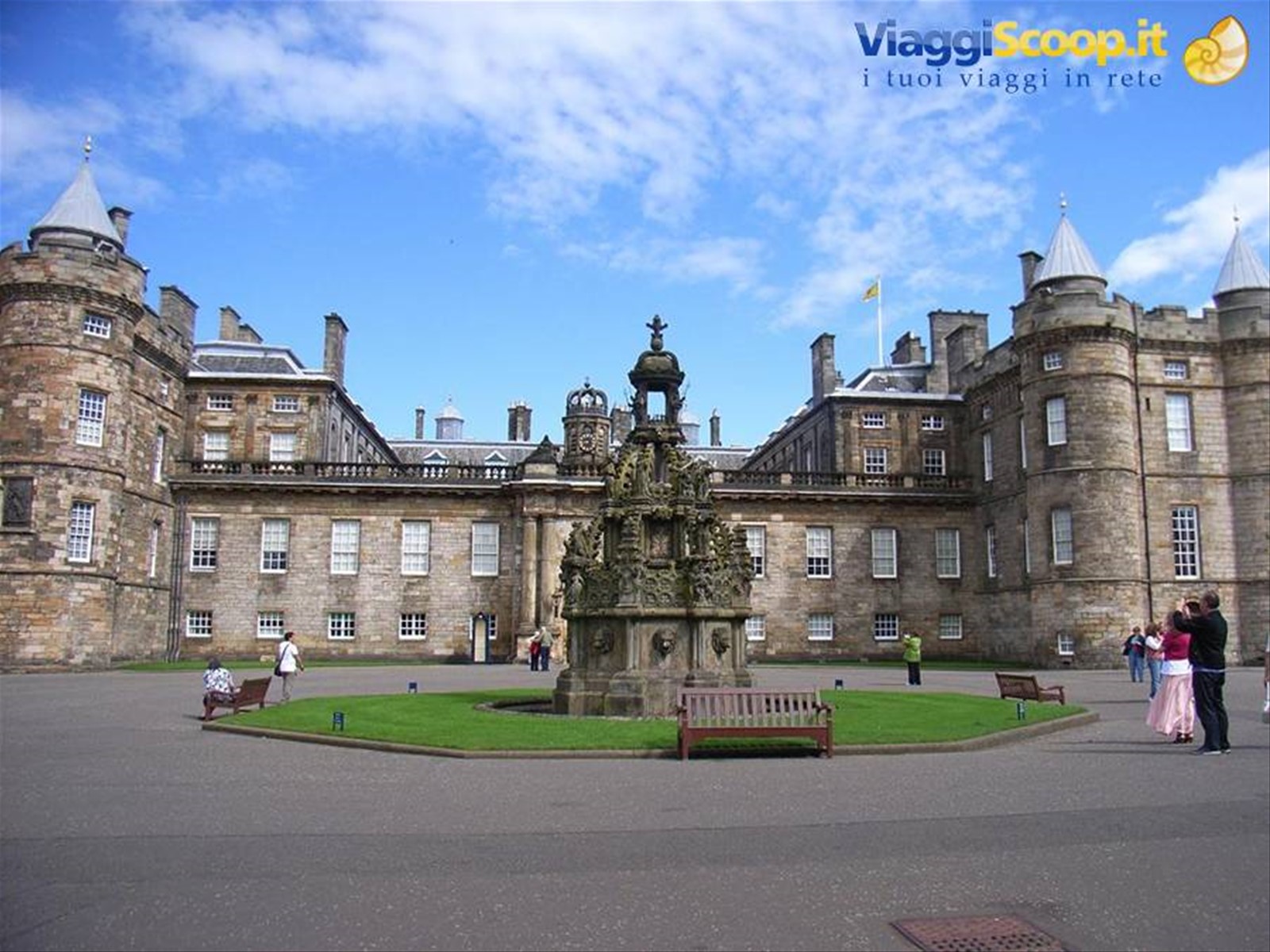 EDIMBURGO - HOLYROODHOUSE