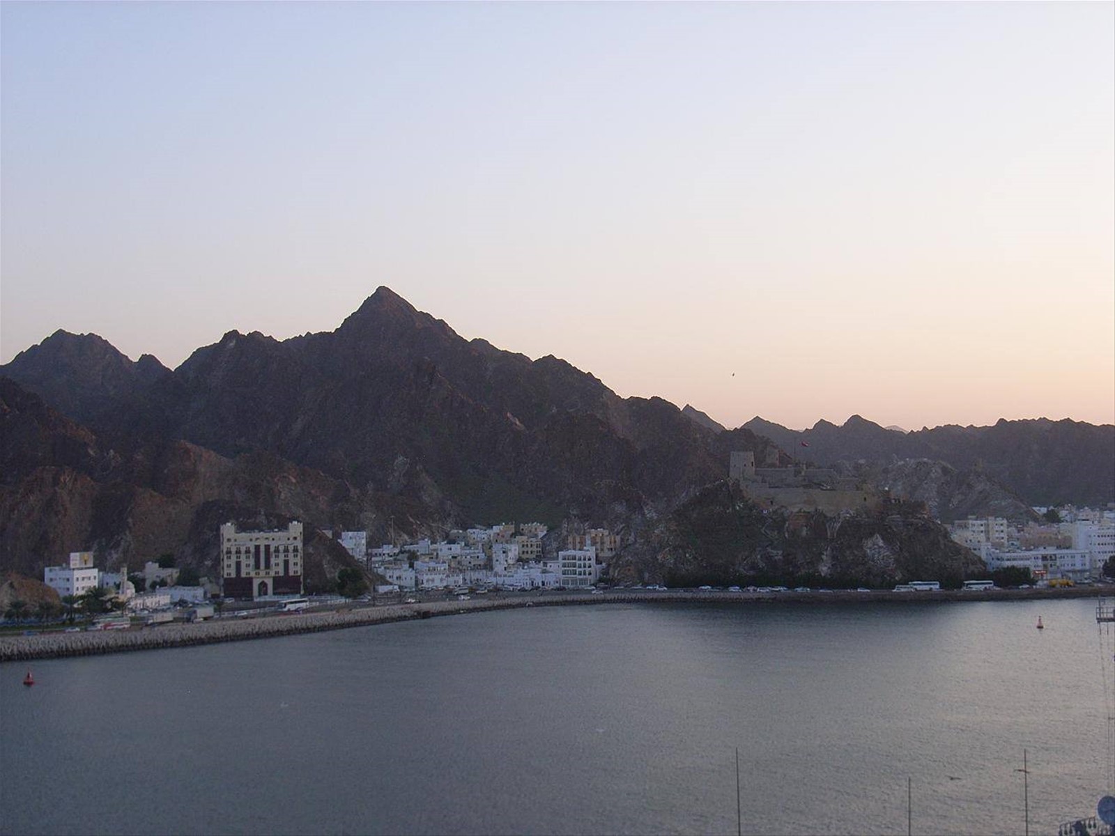 OMAN - MUSCAT AL TRAMANTO