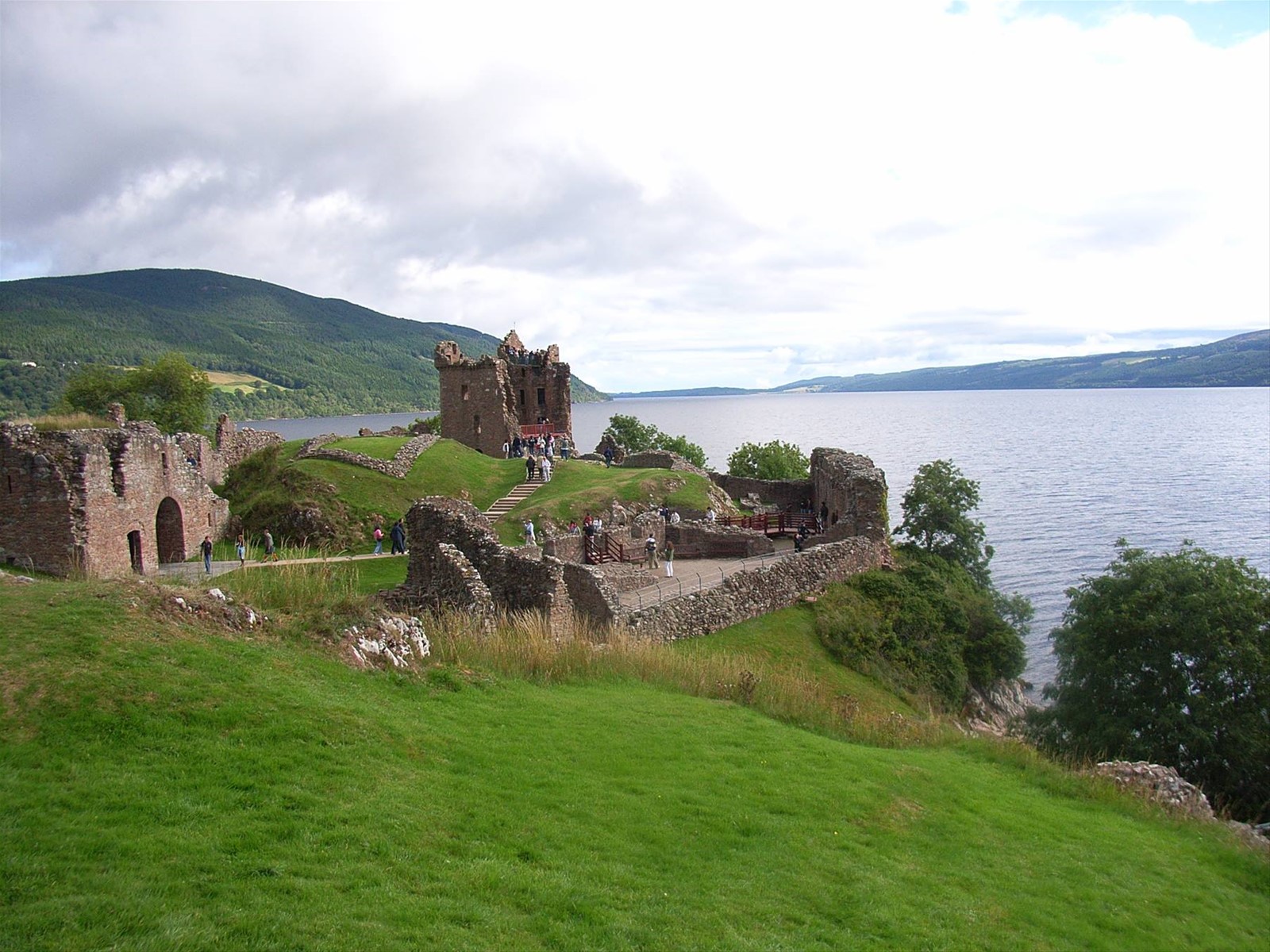 LOCH NESS