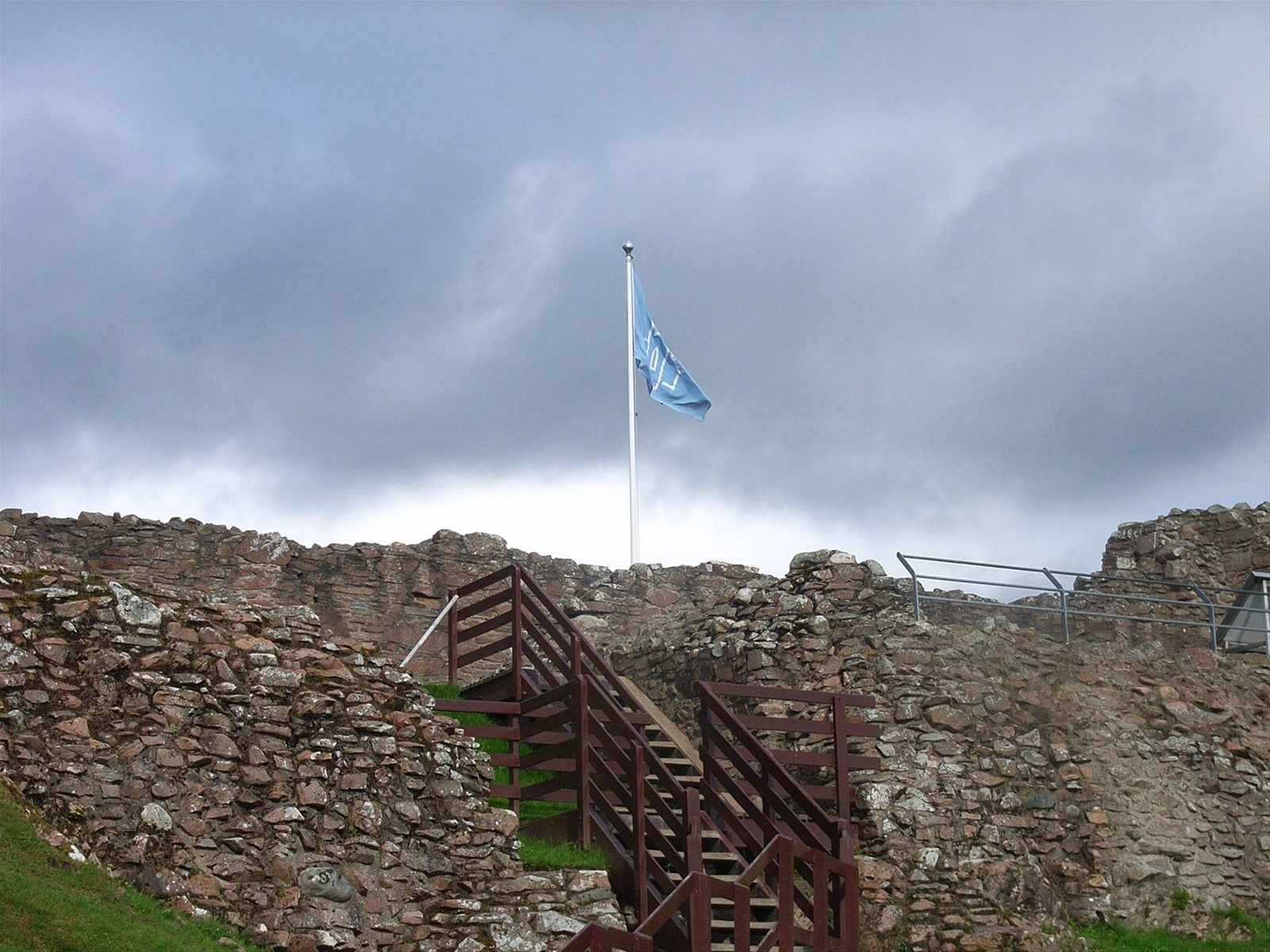 HURQUHART