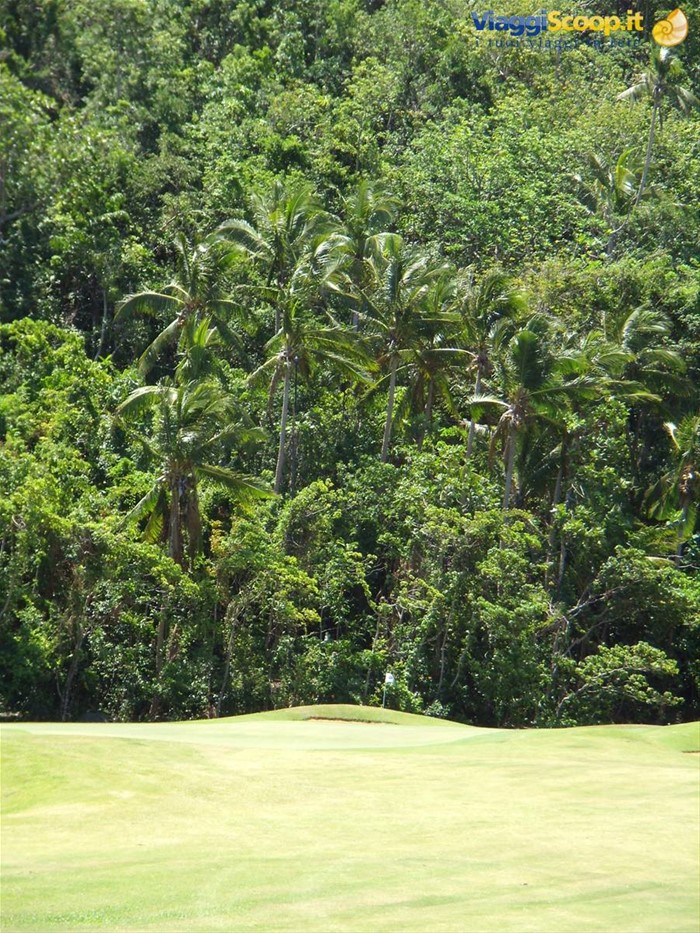 Boracay - Giocando a golf al Fairways & Bluewater
