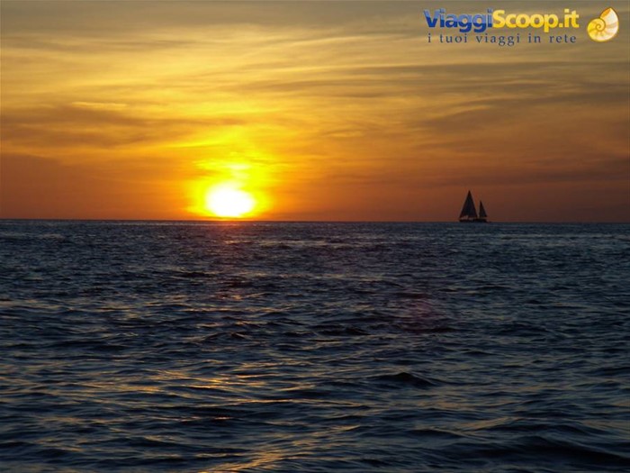 Boracay - tramonto in barca