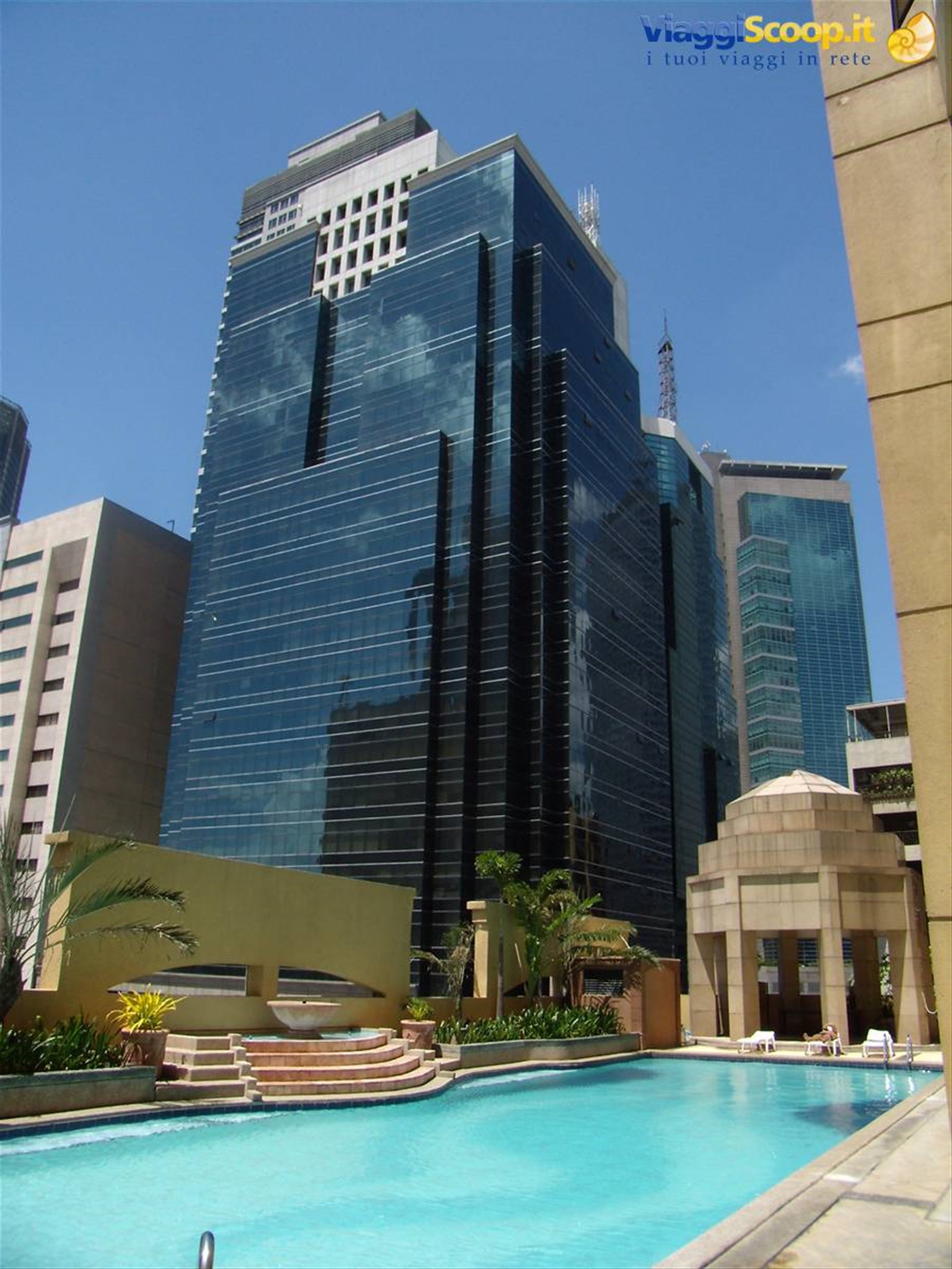 Manila - Paseo park in Makati