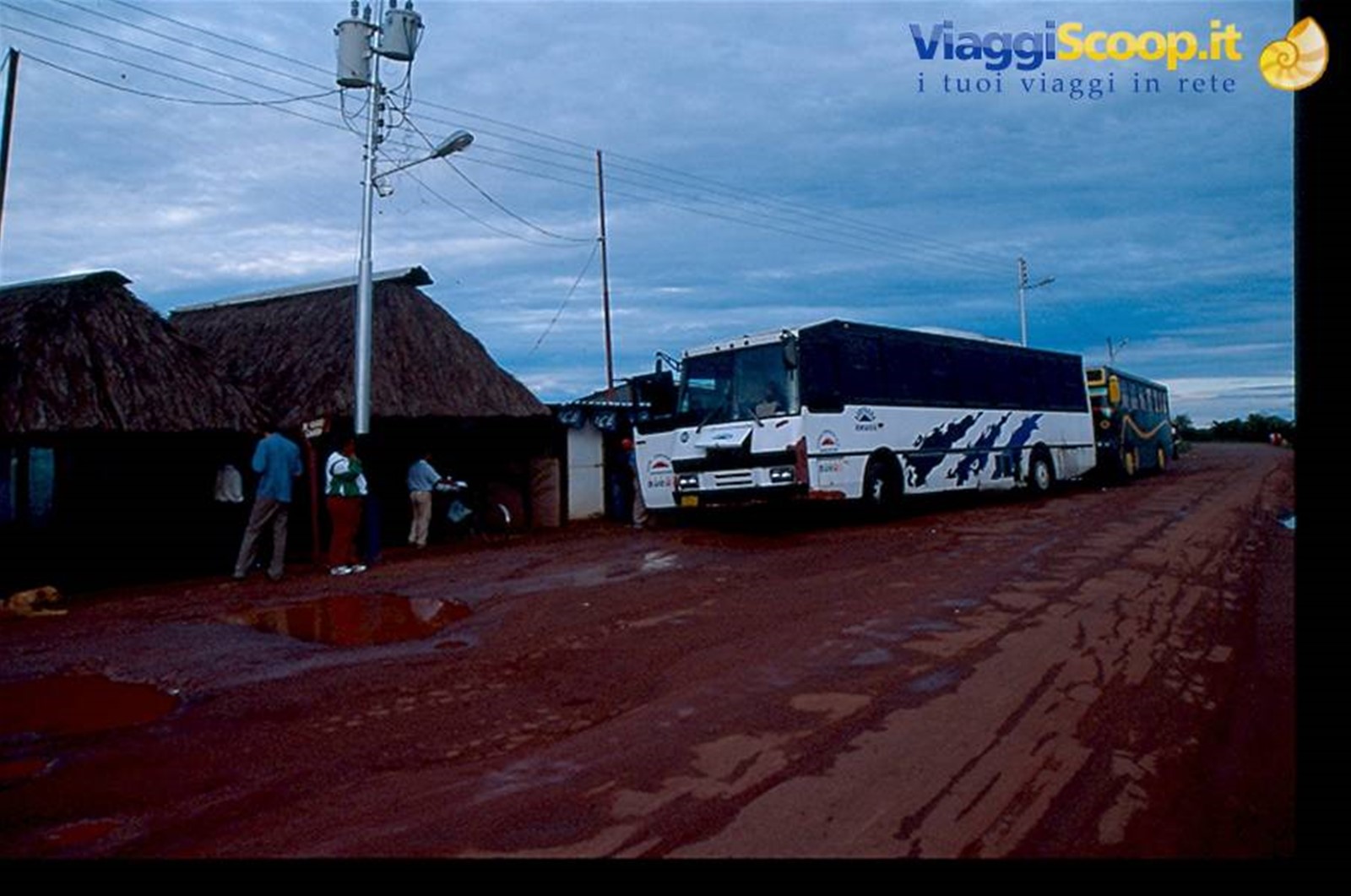 Rio Apure, in attesa del traghetto.